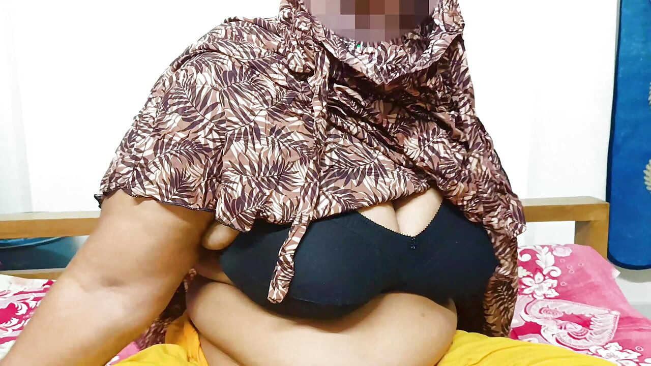 Desi village outdoor girls came home and sucked dick