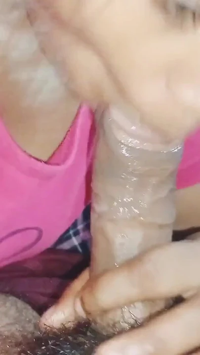 Σημαντική στιγμή από το "Indian Bhabhi Cum In Mouth Blowjob Sucking Stepbrothers Big Dick"