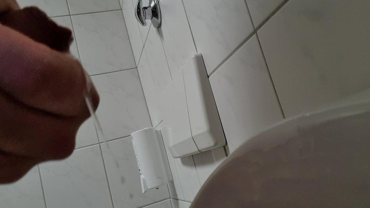 Gekommen aufm klo