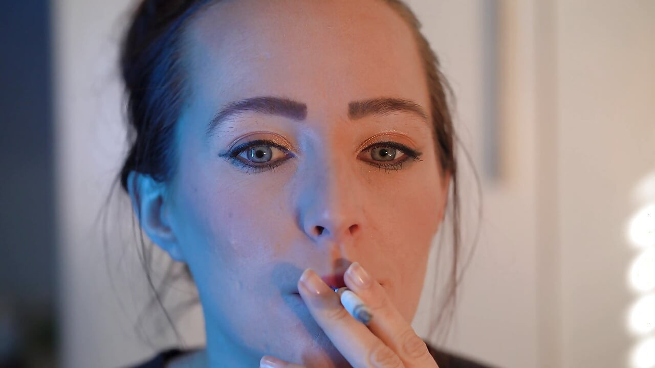 Sensual Close up Smoking with Petite Girl