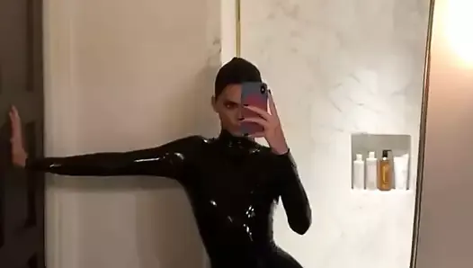 'Kendall J.' sexy selfie in black latex