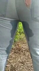 Piss in jeans