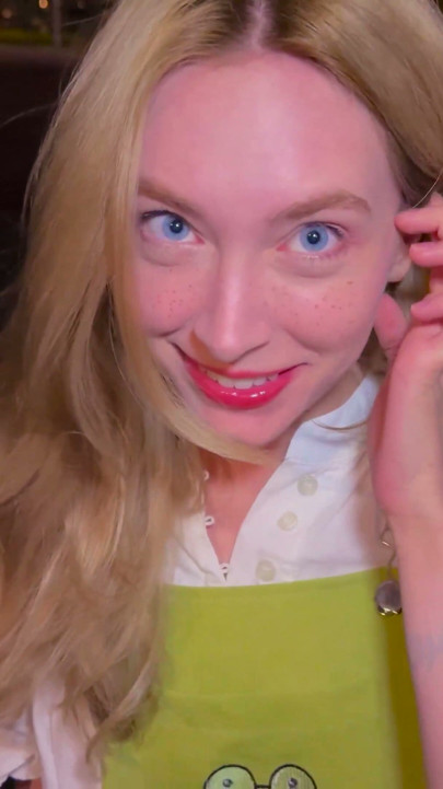 Stepsister got stuck again and had to be rescued! | Clip 1