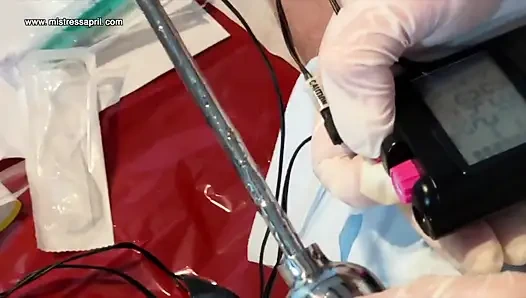 Dominatrix Nyonya April - blok uretra