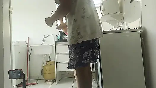 Она пускала слюни на весь член мальчика, оставляя его готовым войти в её сексуальную задницу, украшенную нижним бельём.