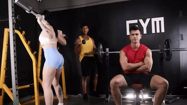 MEN - Straight Guy Kenzo Alvarez Can't Believe He Gets Turned On By The Fully Naked Body Of Mister Deep Voice