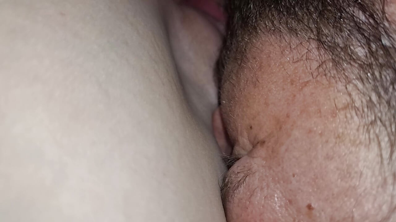 Lamiendo coño y follando