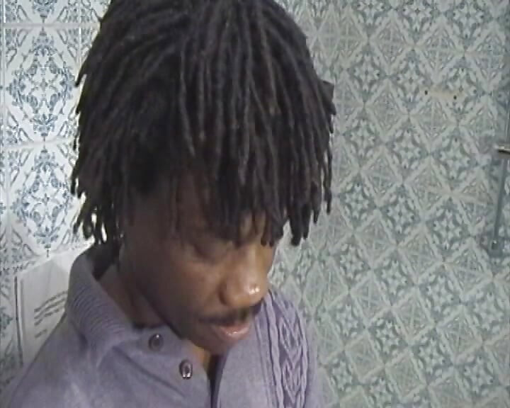 Privé trio passie roodharige zuigt wild aan pik