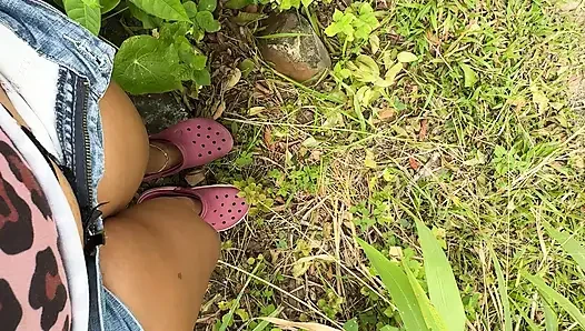 Colombian Peasant Woman Masturbates Outside Her House for the Neighbors to Watch Her