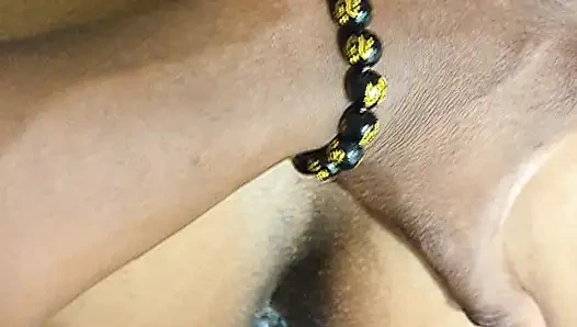 O beni böyle sikerken durmadan boşalıyorum