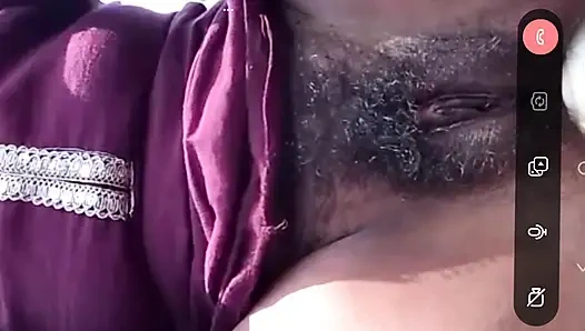 Desi girlfriend ko bola video call me dikhana to o dikhai