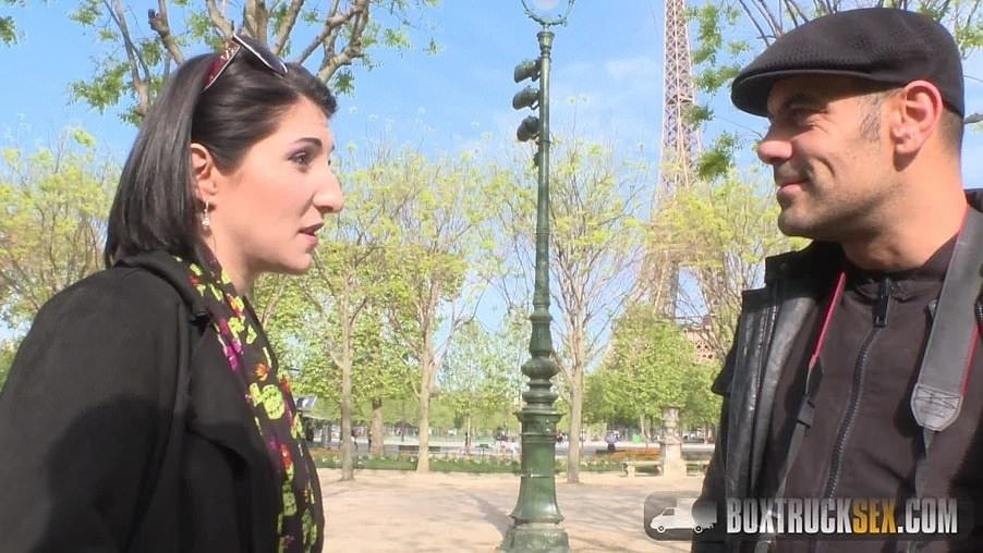 गरम mylene johnson है कट्टर सार्वजनिक लिंग में paris