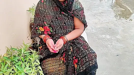 Bhabhi ki garden me chudai ki