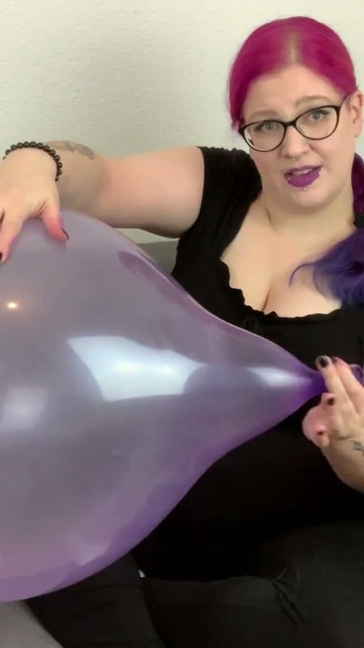 Looner Fetish: Big Balloon non pop | Clip 2