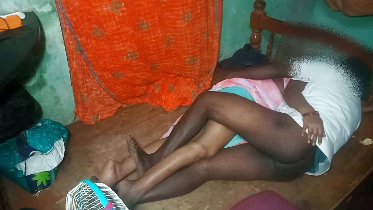 ケララ州の妻と夫の友人とのセックス