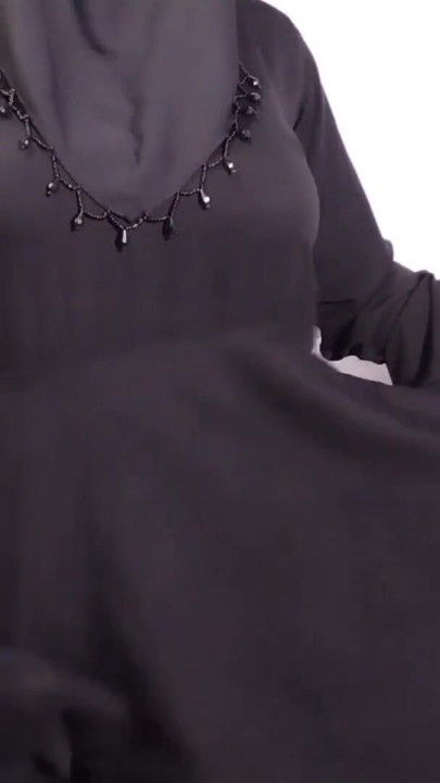 Indian Desi village Bhabhi porn in Hindi | Clip 1