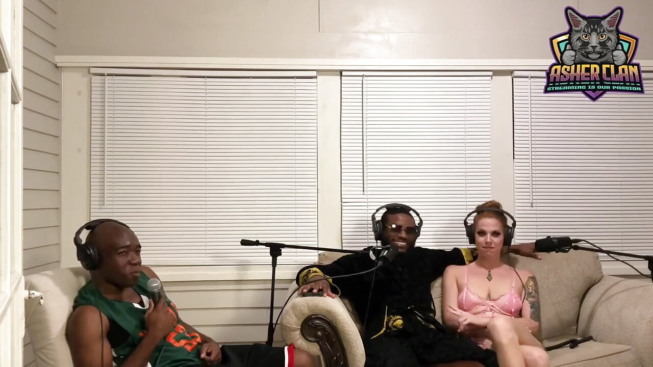 The Fox und the Hounds - Foxi Vixen schließt sich mrflourish und typen an, um einen wilden Erwachsenen-Talk-Podcast