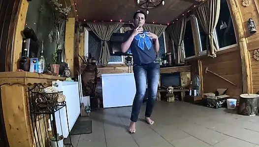 Tight Jeans Dance Slut Gagging Facefuck & Cum on My Tangas
