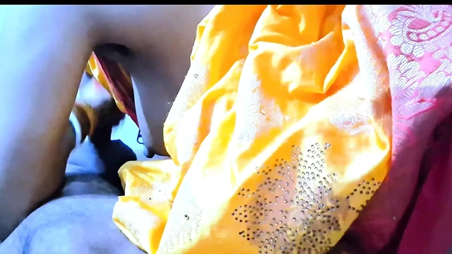 Indian Bhabhi Blowjob Show Boobs