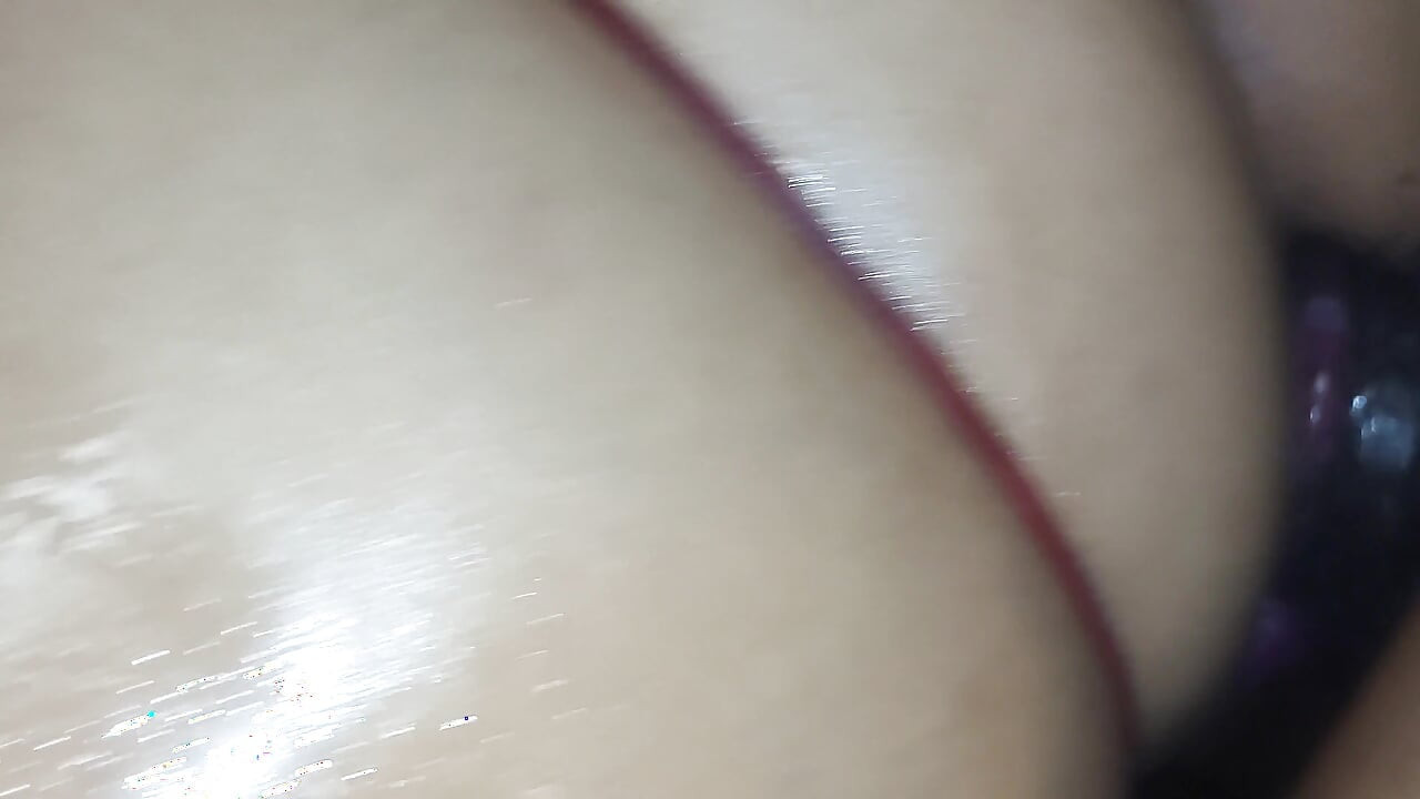 Cummy bear crvena koža POV