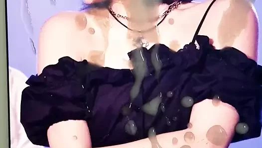 Kırmızı kadife wendy boşalıyor