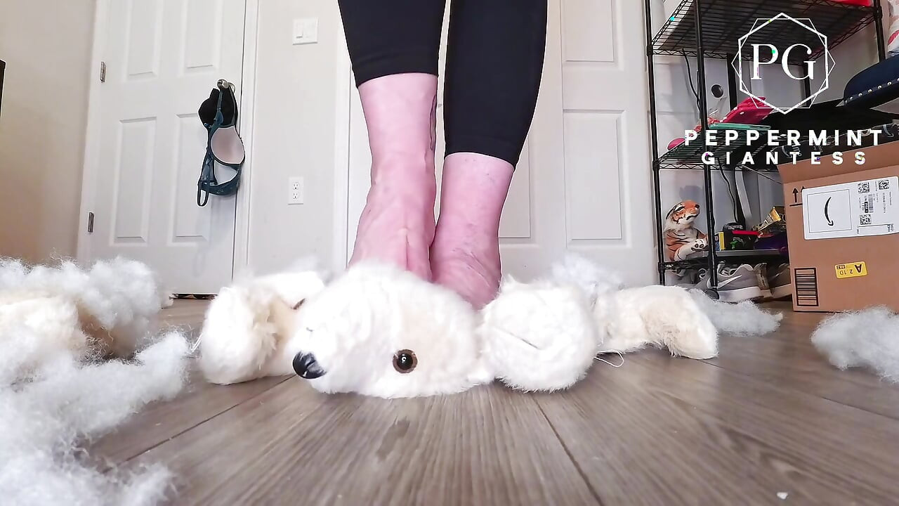 67 Tall Giantess Barefoot Plushie Crush: Size 16 Toes Tear Open & Empty Fluff