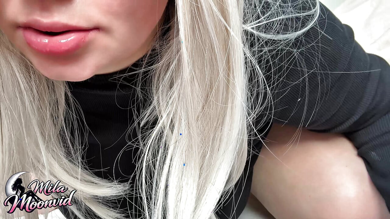 Jumping on dildo with mila, just look at that ass, maybe nex time in the ass?