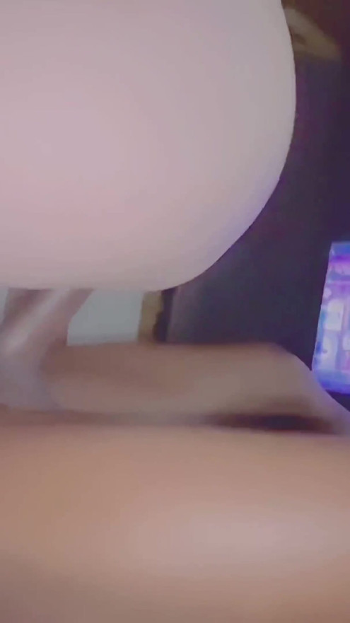 Fat hungry pussy pt II | Clip 1