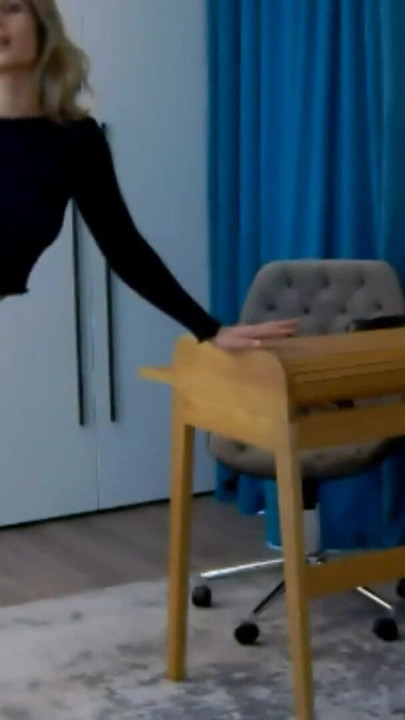 HelenWaldorf upeat jalat, korkokengät ja tuhma stringit | Leike 2