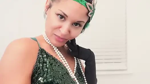 Calisa Bliss'in kükreyen 20'ler dev kadın hakimiyeti 4k bakış açısı küçülen fantezi bekliyor!