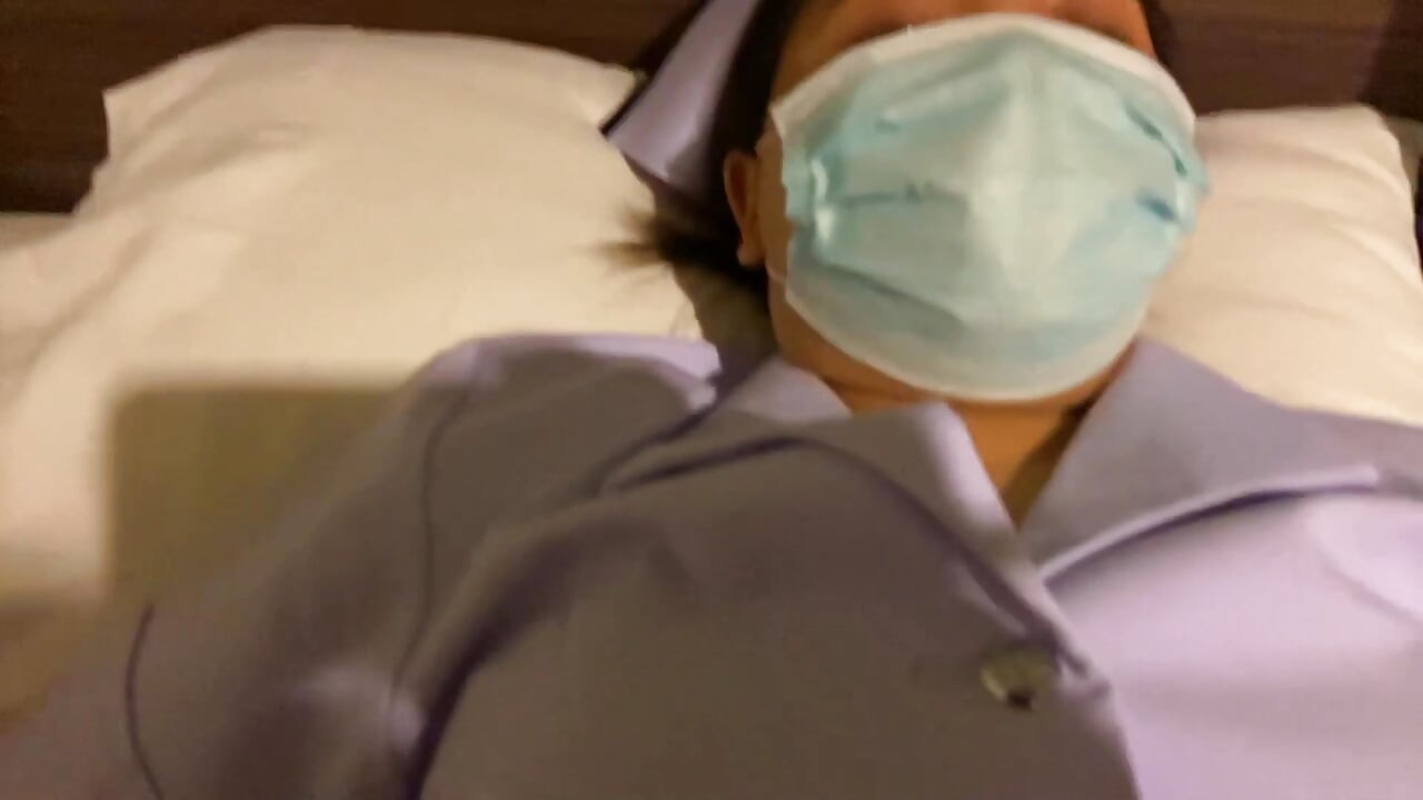 출근하기 전에 꼴리는 간호사