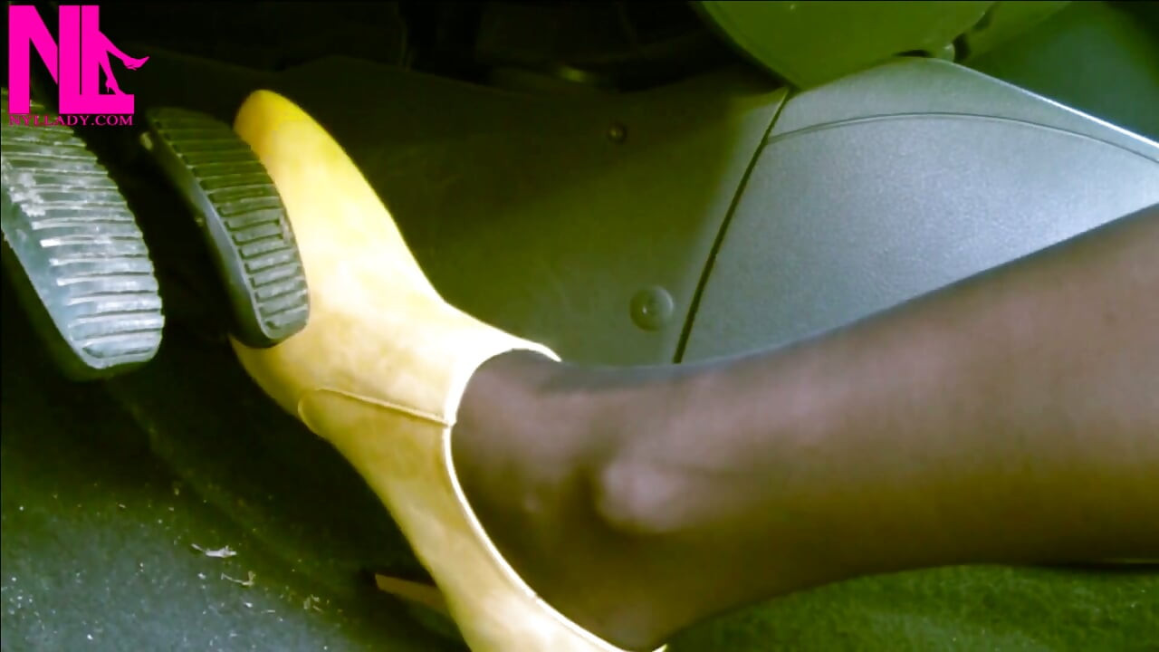 Soft Revving in Yellow Boots and Black Pantyhose
