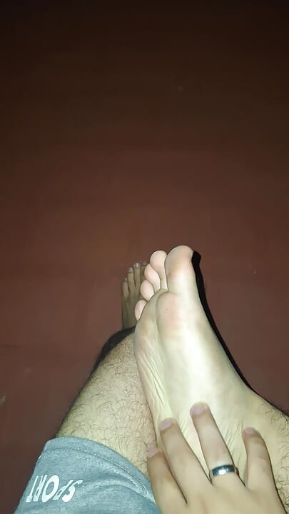 對我老婆的戀足癖