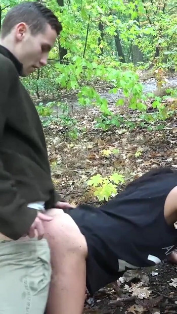 Dva izgleda su uništila čoveka u blatu | Klip 2