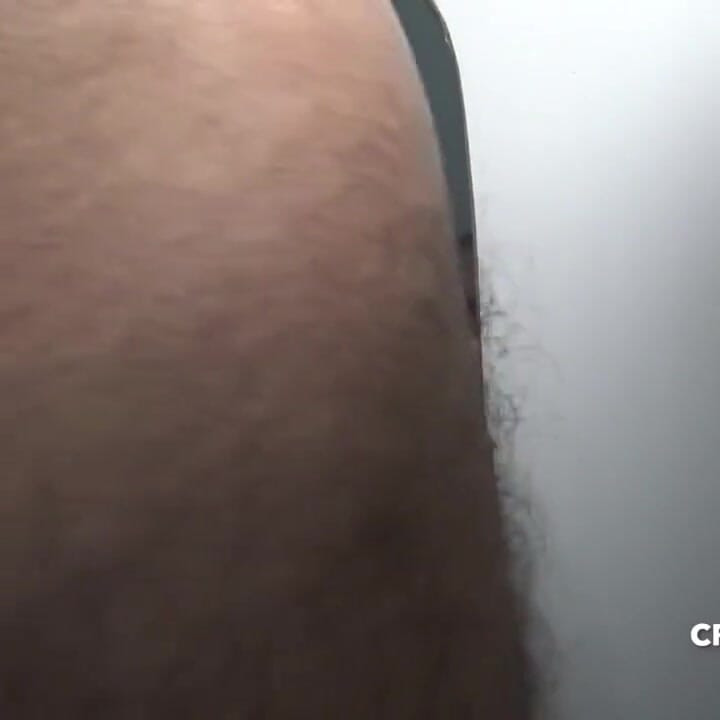 Valentino Sisto fucked bareback by the top Arab Kalil