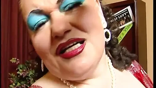 Bbw nakal bersenang-senang di casting