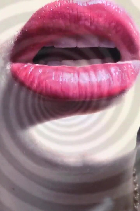 My Pink Glossy Magic Lips