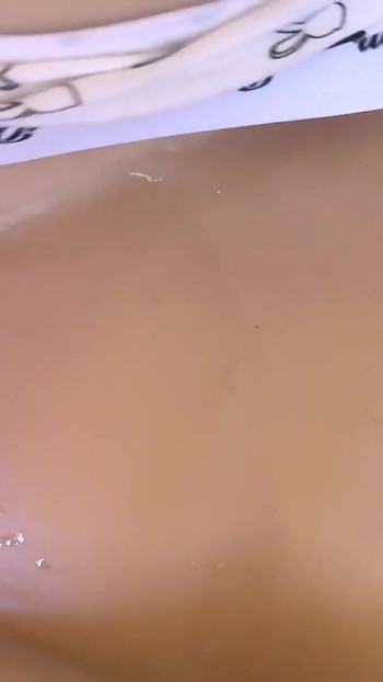 Spettacolare momento da "Innocente ragazzo gay di 18 anni che scopa di nascosto"
