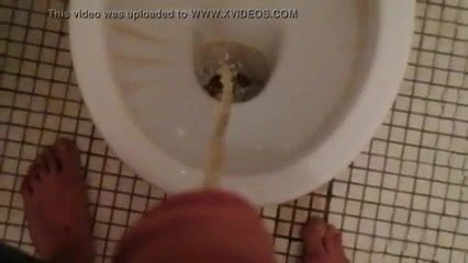 Peeing slow motion