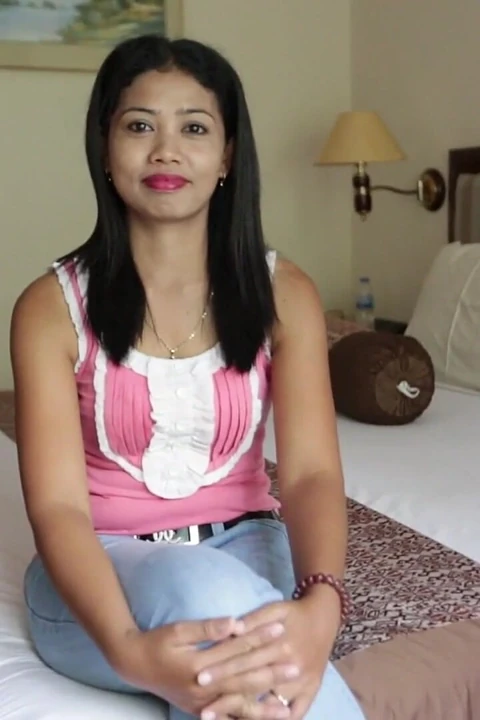Asiansexdiary Eager Asian Beaver Grinds Foreign Dick