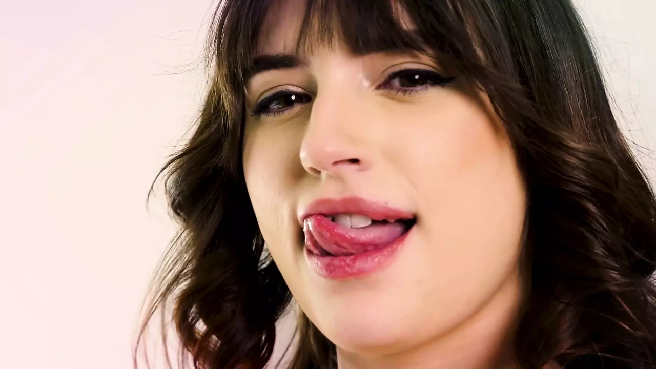 Introducing VixenMinx, also known as the "Jerkmate Tutorial Girl"