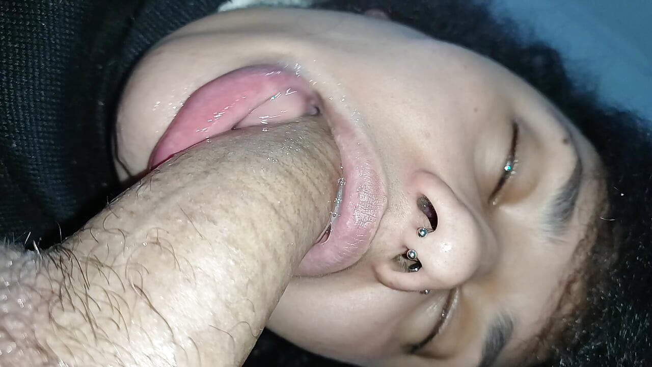 POV HORNY SLUT ROLLING HER BIG MOUTH BY HARD COCK