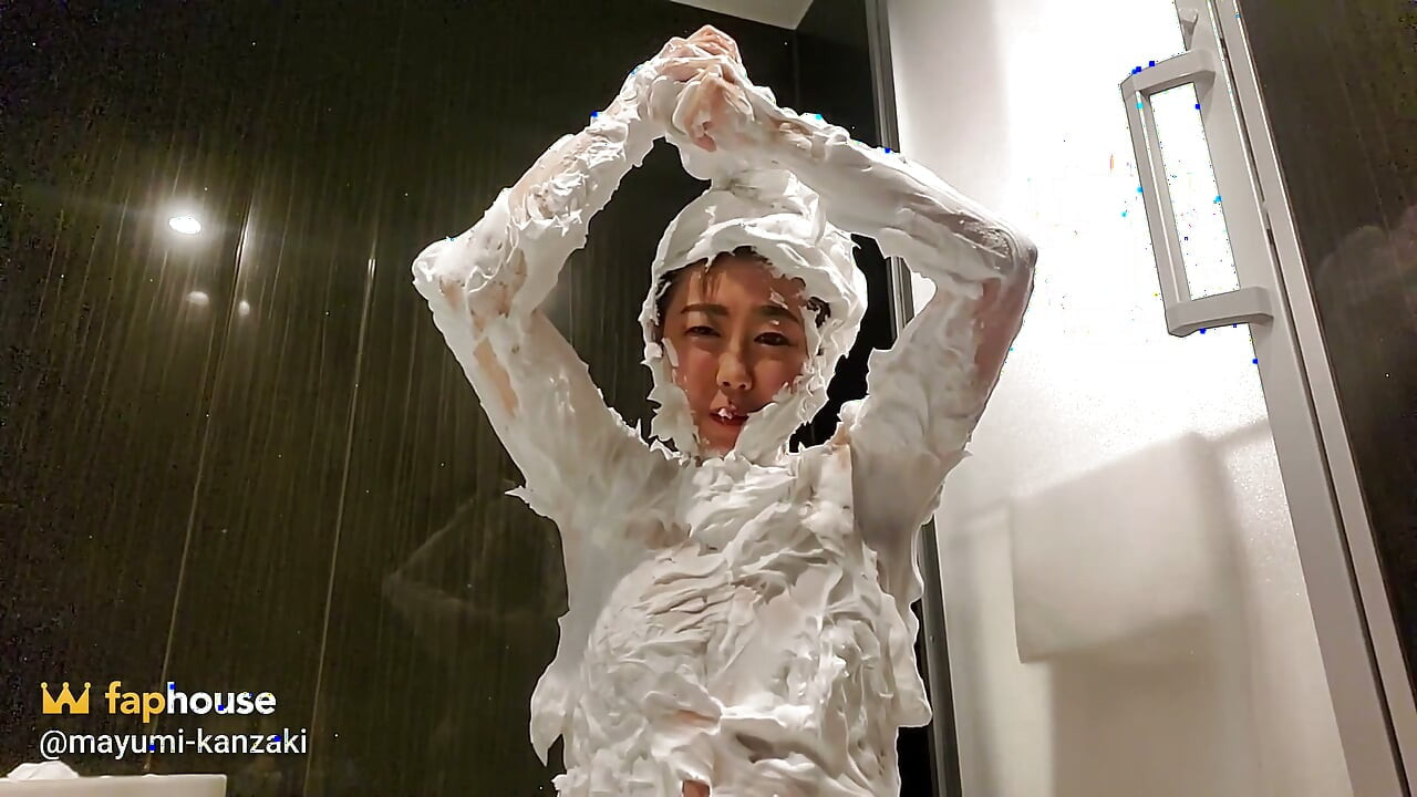 Let's Play Together Using Shaving Foam