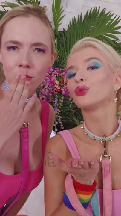 Rebel Rhyder & Emma Rosie Cruise the Internet for Rough Sex!