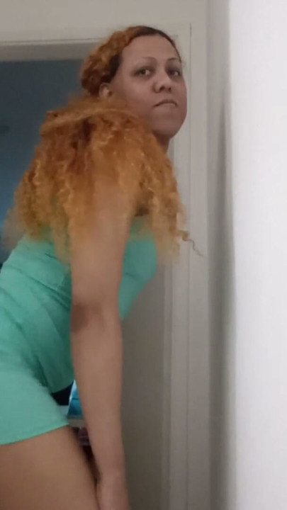 Stepmom Shemale Dress Parte I | Clip 1