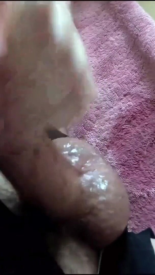 PEE DESPERATION - Piss on myself until I cum! | Clip 2