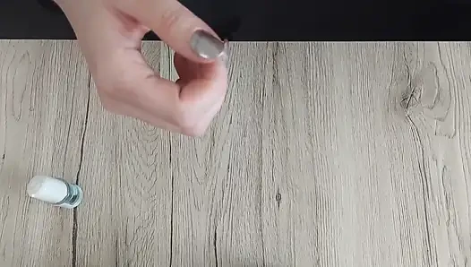 Nagelpflegezeit - Einfache Maniküre-routine