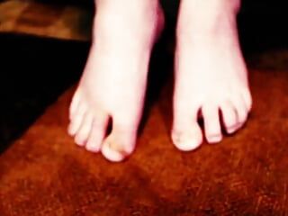 Non lavati piedi puzzolenti sega e annusa serie