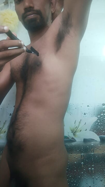 Shaving Armpit hair