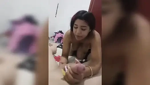 Я обожаю трахаться с моим сводным братом, когда моих родителей нет дома! ()